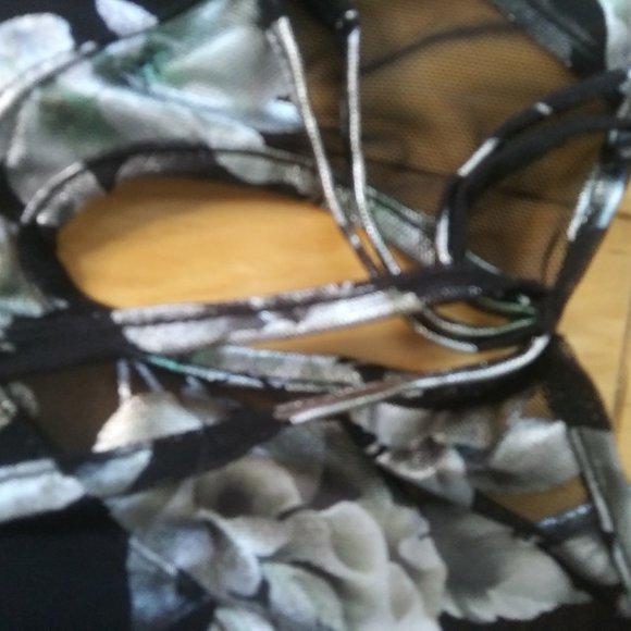 Retro Chic by Torrid floral dress 4 layer skirt 22 - Picture 11 of 15